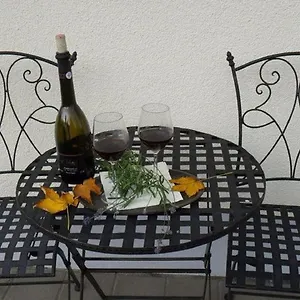 Apartment Flat With Swimming Pool In Prackenbach